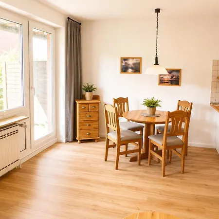 Ferienwohnung Amrum In Top-Lage Nur Wenige Minuten Zum Strand Terrasse & Wlan *