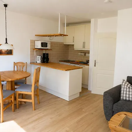 Apartment Ferienwohnung Amrum In Top-Lage Nur Wenige Minuten Zum Strand Terrasse & Wlan Wittdun