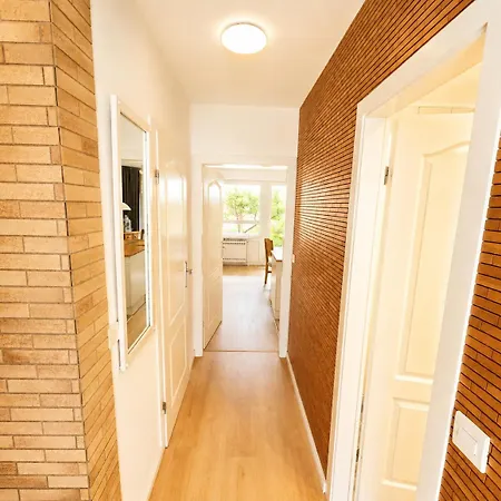 Ferienwohnung Amrum In Top-Lage Nur Wenige Minuten Zum Strand Terrasse & Wlan
