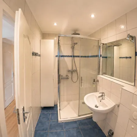 Ferienwohnung Amrum In Top-Lage Nur Wenige Minuten Zum Strand Terrasse & Wlan *