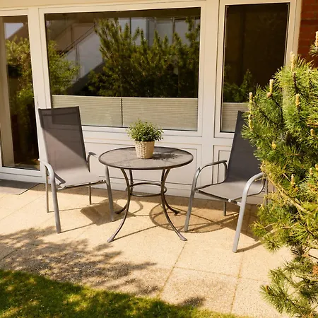 Ferienwohnung Amrum In Top-Lage Nur Wenige Minuten Zum Strand Terrasse & Wlan Wittdun