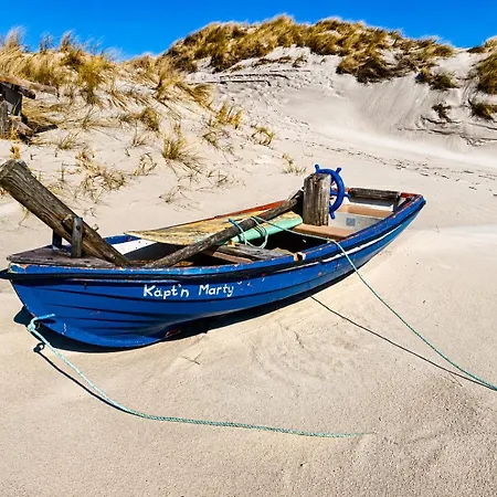 Ferienwohnung Amrum In Top-Lage Nur Wenige Minuten Zum Strand Terrasse & Wlan *